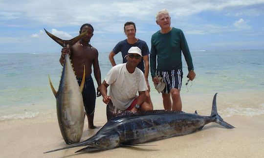 Disfruta de la pesca en Le Morne, Mauricio, en Sport Fisherman