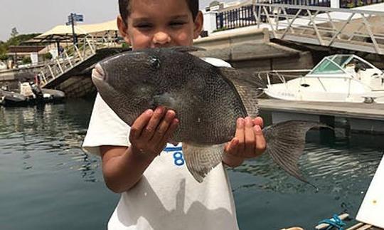 Profitez de la pêche à Puerto Calero, en Espagne, sur Cuddy Cabin