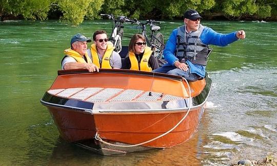 Aproveite o passeio de barco a jato em Beaumont, Nova Zelândia