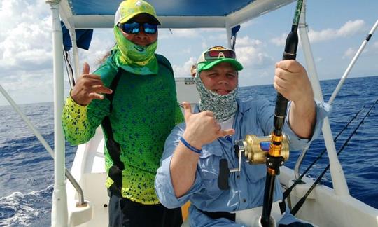 Profitez de la pêche à Playa del Carmen, au Mexique, sur la console centrale