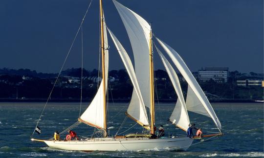 Sailing Classic Charter On 67ft