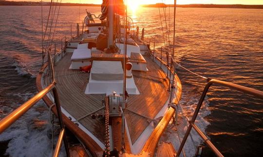 Sunset sailboat tour