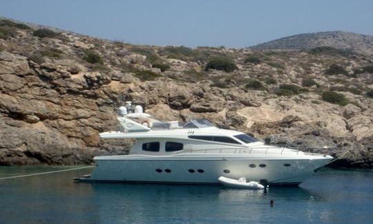 Mega Yacht Charter 65' MY Lettouli III Power em Glifada, Grécia