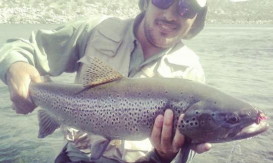 Excursiones de pesca desde Neuquén, Argentina