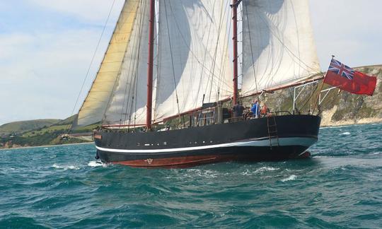 Desfrute de Portland, Inglaterra, em Tall Ship