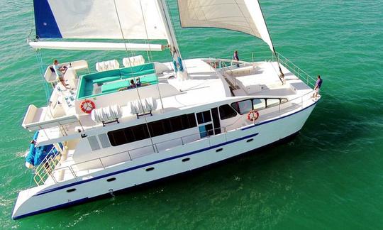 Charter El Mundo Cruising Catamaran in Dubai, United Arab Emirates