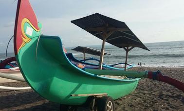 Enjoy Mengwi, Bali on This Green Colour Traditional Boat