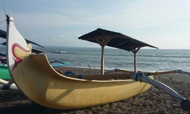 Beautiful Yellow Traditional Boat in Mengwi, Bali For 2 Persons