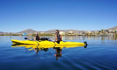 Tours en kayak en el lago Titicaca, Perú