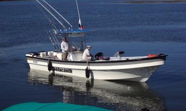 Pesca costeira e offshore em um console central para 5 pessoas em Boca Chica, Panamá