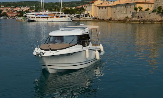 Merry Fisher 795 386KK Cuddy Cabin en Krk, Croacia