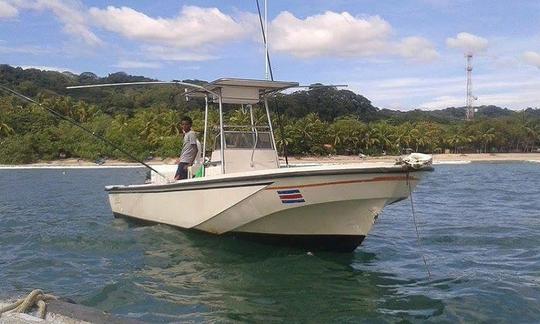 Profitez de la pêche dans la province de Guanacaste, au Costa Rica, sur la console centrale