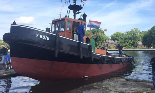 Barco rebocador naval Charter 55' em Roterdã, Holanda