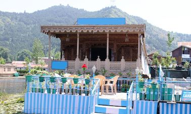 Sleep in a Houseboat at Dal Lake in Jammu and Kashmir