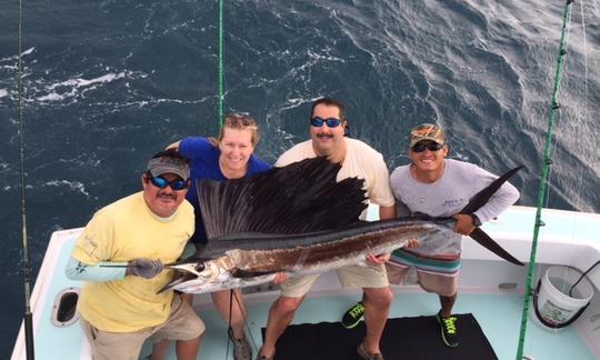 34' Fishing Charter in Isla Mujeres, Mexico