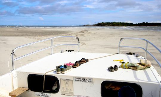 24ft Carolina Skiff Center Console Charter in Folly Beach, South Carolina