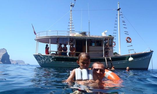 Charter a Schooner in Pollença, Spain