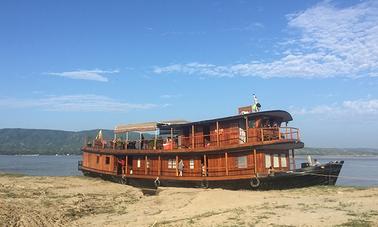 Charter RV Innwa Motor Yacht in Mandalay, Myanmar (Burma)