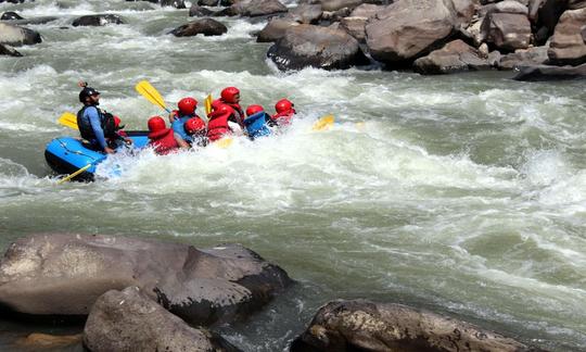 Incríveis viagens de rafting em Katmandu, Nepal