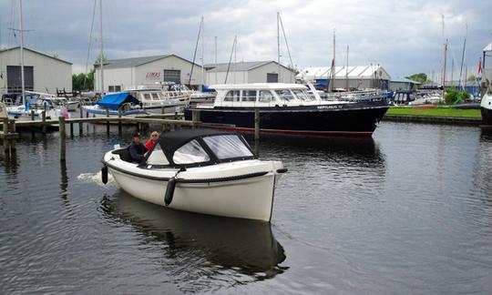 Alquila un balandro de 20 pies en Sneek, Frisia