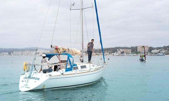 Set sail in Algarrobo bay.