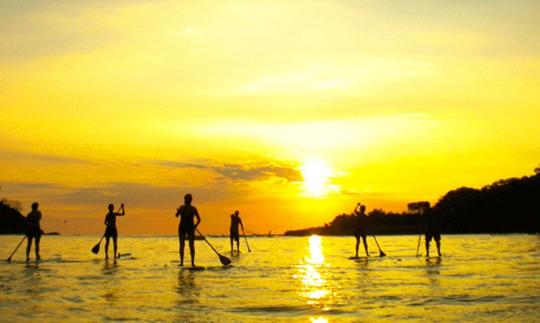 Excursiones de surf de remo en Quepos, Costa Rica