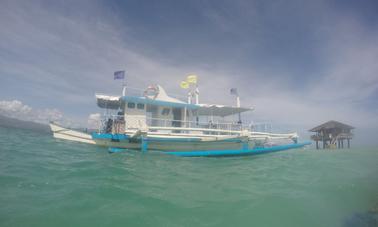 Cruise on a Traditional Paraw in Bais City, Philippines