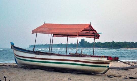 Alugue um bote com Bimini Top em Kudal, Maharashtra