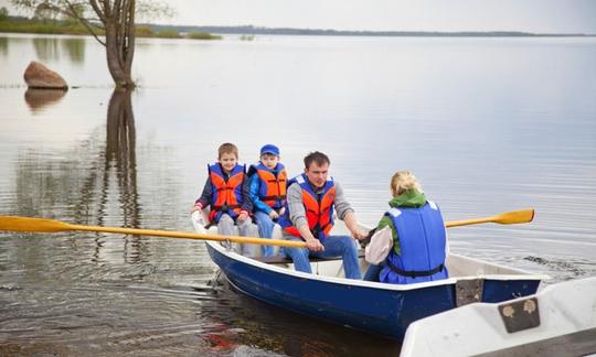 Alquila un Pella Nova Dinghy en Burtnieki, Letonia