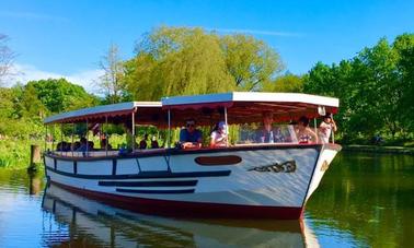 Louez un bateau fluvial à Odense, au Danemark