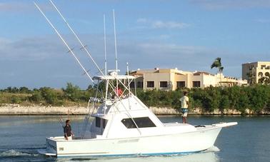 Pesca profesional en Punta Cana, República Dominicana, en Hatteras Island Dreamzz Sport Fisherman de 36 pies