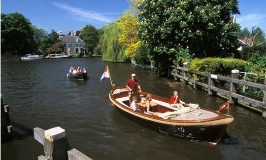 we use a semi open boat, stretch your legs if you want, relax and enjoy the 360 view from our comfortable captains sloop