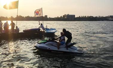 Explore as praias de Aluthgama, Sri Lanka - Alugue um jet ski!