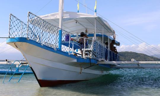 Private Tours For Small Groups on a Traditional Boat in Bais City