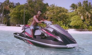 Alugue um Jet Ski em Kaafu Atoll, Maldivas