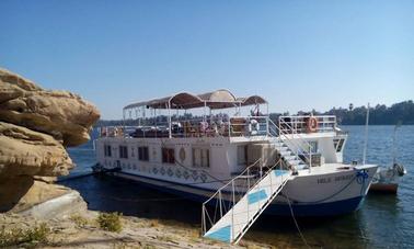 Charter a Houseboat in Sheyakhah Thaneyah, Egypt