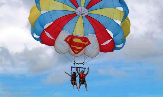 Desfrute de parapente em Calbayog, Filipinas