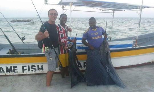 Disfruta de la pesca en Kizimkazi, Tanzania, en bote