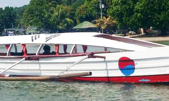 Alugue um barco tradicional para 15 pessoas em Alaminos, Filipinas, para sua próxima aventura nas Cem Ilhas