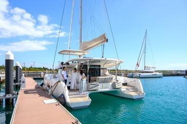 Day Cruising in Okinawa on a Luxury Catamaran Charter!!