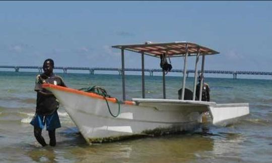 Explore Kilindoni, Tanzania, en un barco de alquiler tradicional