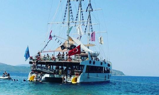 Alquila un catamarán de crucero en Aydın, Turquía