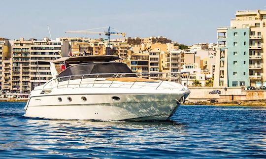 Motor Yacht Charter in Ta' Xbiex, Malta