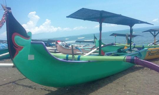 Découvrez l'eau de Mengwi, à Bali, en bateau