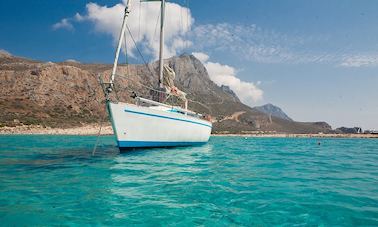 Charter 36' Cruising Monohull in Kissamos, Trachilos, Chania, Greece