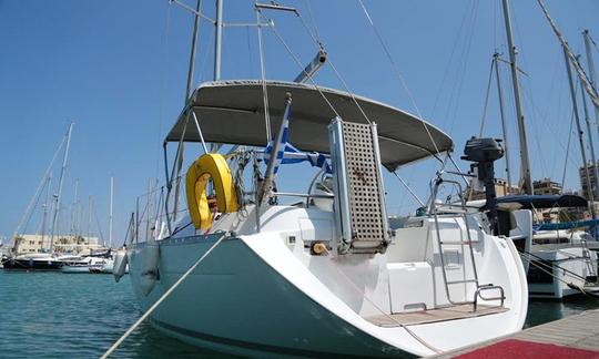 Iate à vela Charter Oceanis 36 em Creta, Grécia