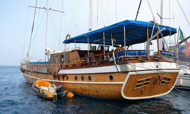 85' Gulet “Kaptan Yilmaz II” Charters in Lipari, Italy