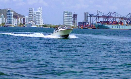 Aluguer de barcos a motor Rampage em Cartagena, Colômbia