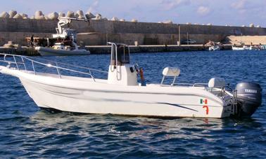 Rent 20' Lady 5.9 Center Console in Santa Maria di Leuca, Puglia