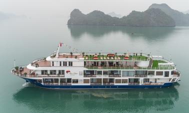 Charter a Junk Boat in Chuong Duong, Vietnam